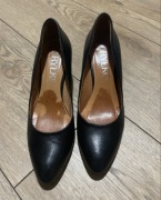 czółenka skórzane 38 RYŁKO