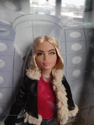 Lalka Barbie Signature Ruby Sunday dr Who looks made to move kolekcjonerska