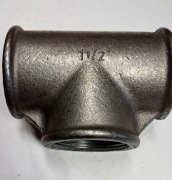 Trójnik żeliwny czarny 1.5 ' Zawiercie 