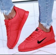 Nowe buty damskie czerwone 