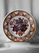 Talerz dekoracyjny fajans Włocławek z sygnaturą malarki,  głęboki śr.24 cm