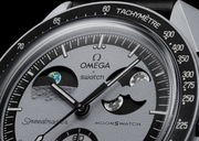 SWATCH x OMEGA MoonSwatch Mission to EARTHPHASE z salonu w Hanowerze + LED