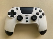 Pad do PlayStation 4 Zamiennik