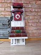 Półka na klucze z szufladami