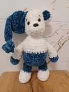 Maskotka pluszowy miś na szydełku z czapka 