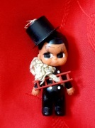 gumowa laleczka kominiarz z PRL