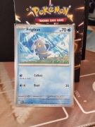 Frigibax (PAF 017) Paldean Fates Karta Pokemon