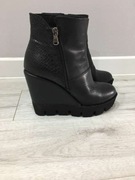 Botki skórzane CCC 38