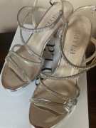 Sandały damskie srebrne z cyrkoniami marki Bayla r. 38