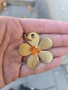 Zawieszka kwiat wisior, złoty kwiat 