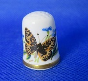 Naparstek Kolekcjonerski Porcelanowy Caverwall - Motyle 