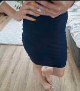 Granatowa spódniczka 