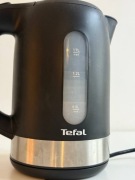 Czajnik elektryczny Tefal czarny