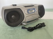 Radio Philips AZ1010 – Kultowy wygląd, świetny odbiór fal!