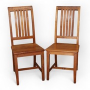 9188 Solidne, kolonialne krzesła komplet 2 szt wygodne