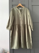 Sukienka luźna rozpinana l xl khaki wiskoza bufki