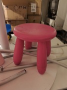 Dziecięcy stołeczek IKEA