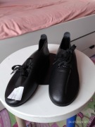 Nowe trampki dla dziewczynki 