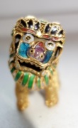 Figurka pies Foo lew Buddy Chiny emalia cloisonne filigran złocony siatka