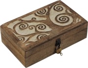 szkatułka na biżuterię to ręcznie wykonane arcydzieło z drewna mango