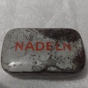 NADELN pojemnik na igły