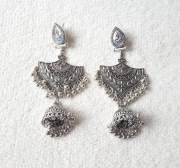 Długie kolczyki orientalne jhumki jhumka srebrny kolor boho etno folk