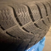 Opony Nokian W+ 165/70  R14  81T zestaw 4, używane