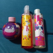 Avon zestaw dla dzieci Wesoła Lama Strawberry płyn, żel, mydło Truskawka