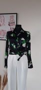 Elegancka czarna bluzka koszulowa w białe kwiaty rozmiar 34, XS 