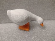 Figurka ceramiczna gąska ogrodowa 20x10x8 cm ogrodowa Wielkanoc