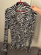 Koszula w zebrę z ozdobnym dołem i rękawami Marks&Spencer