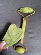Zestaw Gua Sha plus roller zielony kwarc