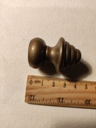 Stara ozdoba mosiężna do lampy