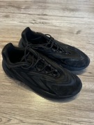 ADIDAS original ozelia unisex