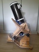 Teleskop SkyWatcher 200/1000  na montażu podkowiastym z funkcją goto