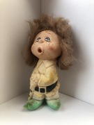 lalka gumowa prl gnom krasnal zssr otwarty dziubek, laska, czarny pas