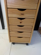 Komoda mała/ kontenerek na kółkach 