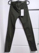 Spodnie Bershka zielone z niskim stanem XS S