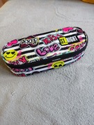 Piórnik szkolny St.Right