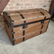 Stara skrzynia posagowa wykopki strychowe 