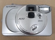Aparat cyfrowy Fujifilm FinePix A202, uruchamia się, nietestowany