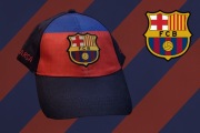 Czapeczka FC Barcelona – Trójkolorowa, z herbem na froncie