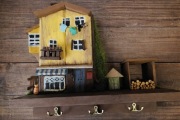Wieszak - drewniany domek 