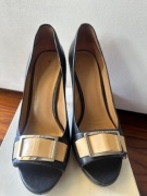 Piękne buty Armani rozm 39