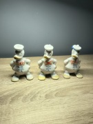Figurki Kaczor Donald zestaw 3 sztuk sygnowane Porcelana 
