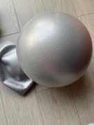 Piłka 25 cm 2 sztuki srebrna do ćwiczeń, fitness, rehabilitacji, joga