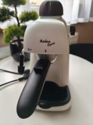 Kolbowy ekspres ciśnieniowy Amica Espris CD 1011 800 W biały