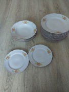 Serwis obiadowy porcelanowy Ćmielów talerze obiadowe 19szt 