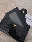 Portfel  czarny wzór zwierzęcej skórki 
