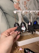 Zestaw dwóch breloczków berneński pies pasterski